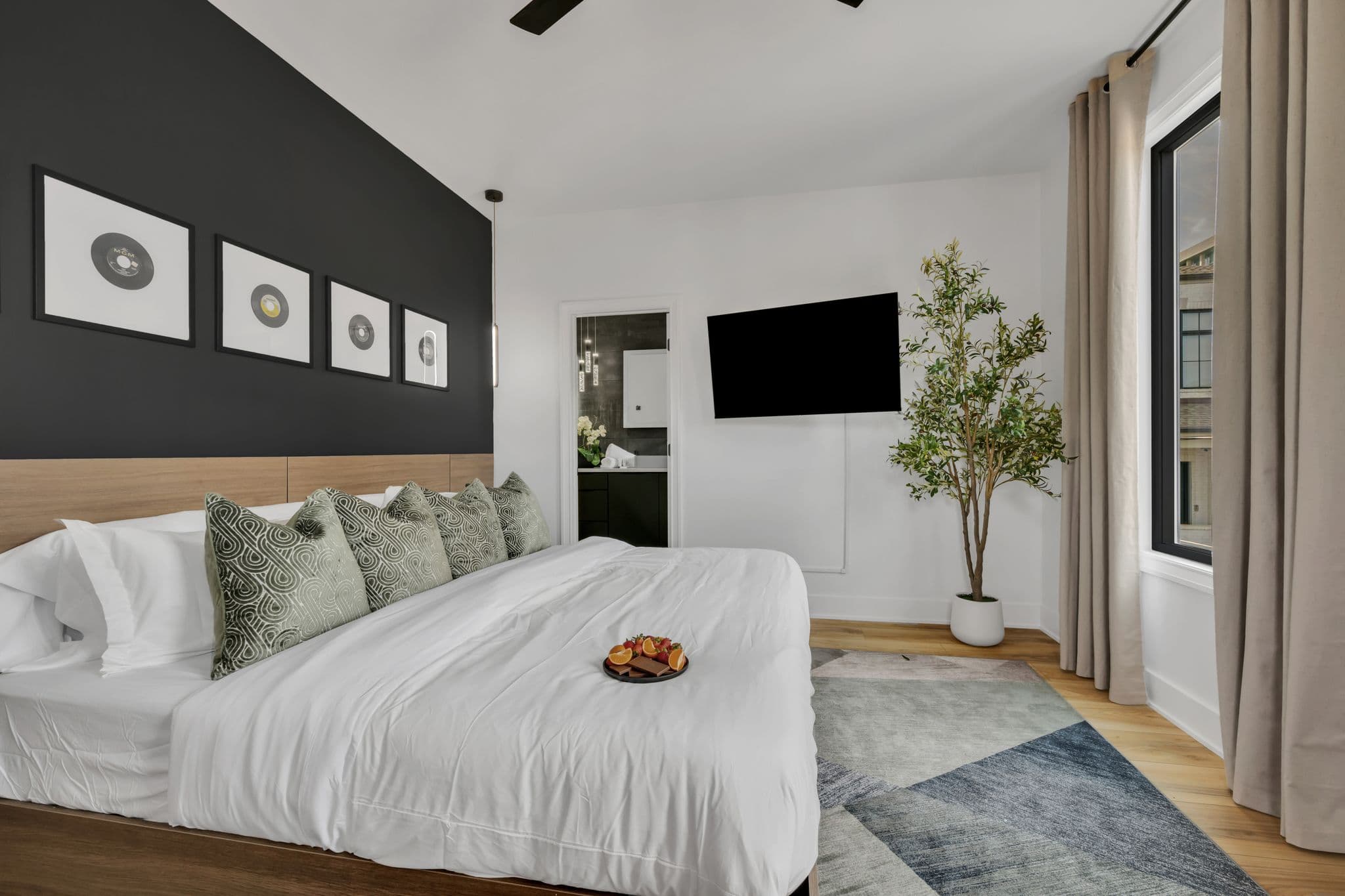 Airbnb Staging & Stocking